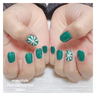 ミディアム ネイル 👑enen style👑のネイルデザイン