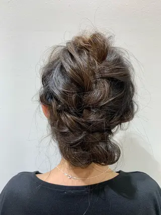 セミロング ヘアアレンジ 遊佐 瑞紀のヘアスタイル