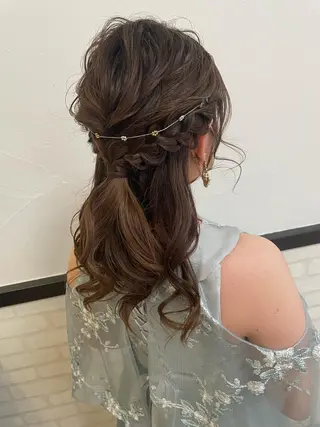 セミロング ヘアアレンジ SALON DE KIKUCHI 本店所属・菊池 栄里奈のヘアスタイル