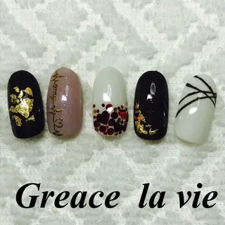 ロング カラー パーマ ヘアアレンジ キッズ ネイル マツエク・マツパ Greace la vie所属・Greace  la vieのネイルデザイン