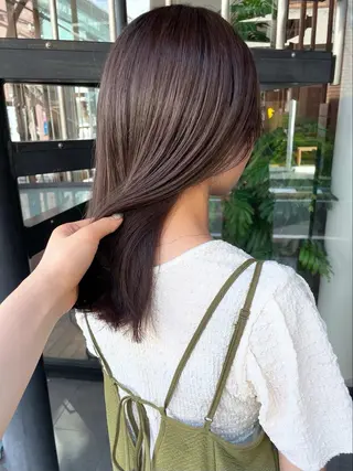 セミロング 🩰オリーブ/ ベージュ松本咲花🩰のヘアスタイル