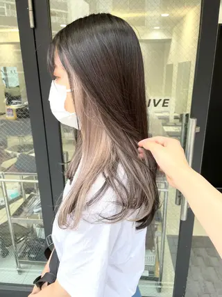 ロング カラー 横山 奈央のヘアスタイル