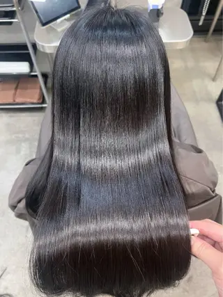 ロング カラー 前髪/顔まわりカット 艶髪/髪質改善/縮毛のヘアスタイル