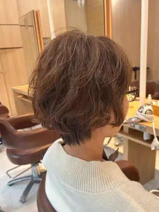 ショート パーマ 宮尾 愛海のヘアスタイル