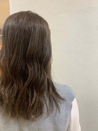 セミロング カラー 高橋友里亜 /フリーランスのヘアスタイル