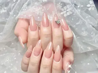 ネイル 🦋 Queenieのネイルデザイン