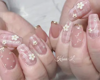 ネイル 芦辺 香奈のネイルデザイン