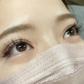 マツエク・マツパ ROW beaute所属・ROW beaute Sakiの眉毛・アイブロウイメージ