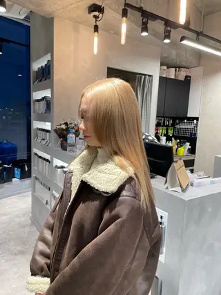 カラー 暖色/ハイトーン/ カラー/HBLのヘアスタイル