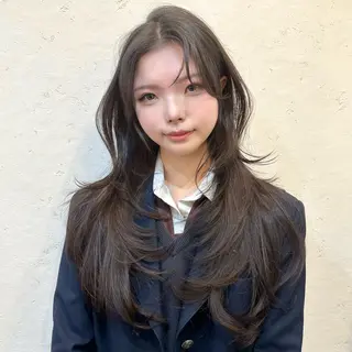 セミロング 🌹ハッシュカット、 レイヤー韓国ヘア🌹のヘアスタイル