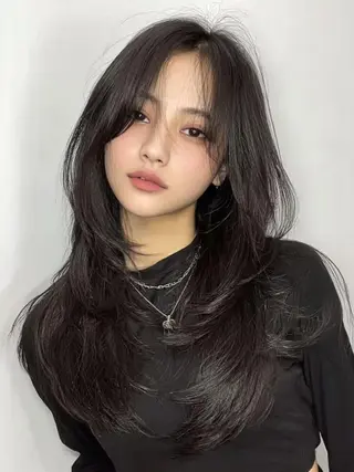 カラー ロング ✂韓国レイヤー 🦋みやび🪽のヘアスタイル