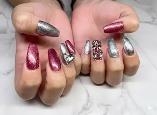 ネイル ティーエヌ 金山駅東口店のネイルデザイン