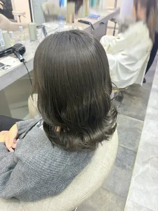 セミロング カラー Maho ブリーチモデル募集中のヘアスタイル