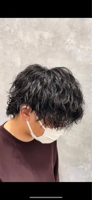 パーマ メンズ メンズ専門/パーマ スパイキーショートのヘアスタイル