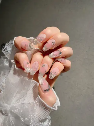 ネイル I-nailロング /ワンホン/キラキラのネイルデザイン