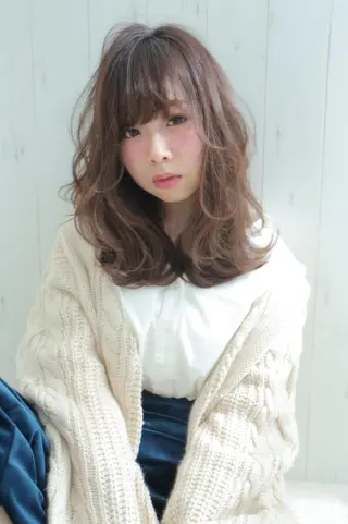セミロング 指名支持率NO.1 スタイリストのヘアスタイル