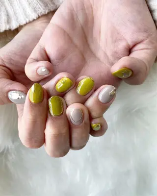 ネイル crystal ⭐︎ colorのネイルデザイン