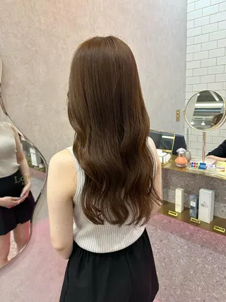 ロング カラー ヘアアレンジ yuuto🌈 冬の透け感カラーのヘアスタイル