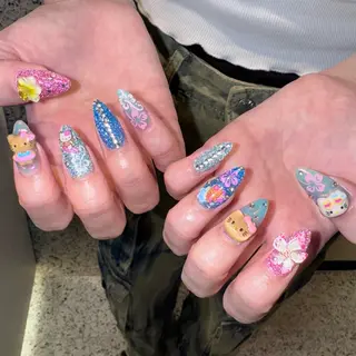 ネイル RIEKO🍒 ワンホン♡推しネイルのネイルデザイン