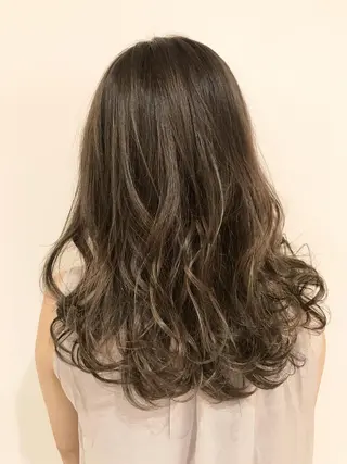 ミディアム カラー ハイライト/髪質改善 ✂️十河祐輝のヘアスタイル