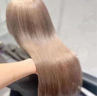 ロング カラー 🫧うる艶トレンド 🫧透明感カラーのヘアスタイル