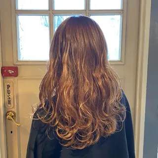 ロング カラー BRITS 渡辺 菜々子のヘアスタイル