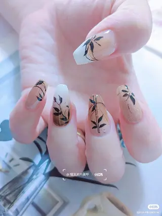 ネイル E·U·B ネイル所属・横浜市中区曙町 E·U·Bネイルのネイルデザイン