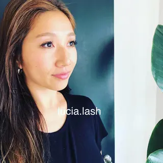 マツエク・マツパ Lucia 小川のマツエク・マツパデザイン