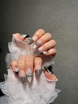 ネイル I-nailロング /ワンホン/キラキラのネイルデザイン