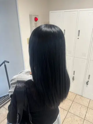 セミロング カラー 石橋 未有のヘアスタイル