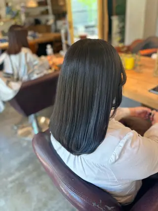 セミロング カラー 髪質改善カラー ブラウン🤎YUMEのヘアスタイル