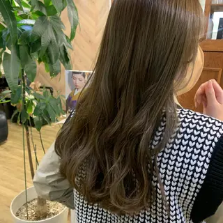 ロング カラー regalo Acari🍎のヘアスタイル