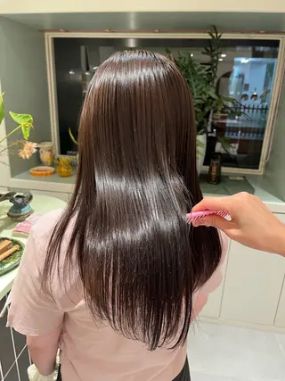 カラー 新井 楓梨のヘアスタイル