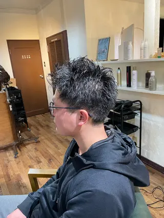 ショート メンズ 西岡 勇人のヘアスタイル
