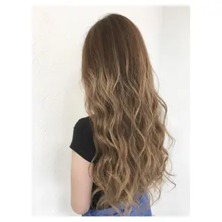 ロング カラー マツエク・マツパ biscohair 髪にドラマを。のヘアスタイル