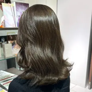 ミディアム カラー ヘアアレンジ ブリーチなしカラー /ベージュ/安形翔のヘアスタイル