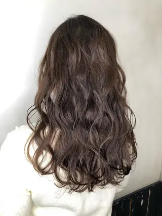 ロング カラー パーマ 美髪矯正 🌈髪質改善 山下のヘアスタイル