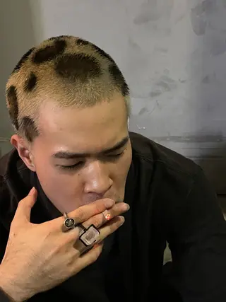 ショート カラー メンズ Lmano所属・Lmano ケンタのヘアスタイル