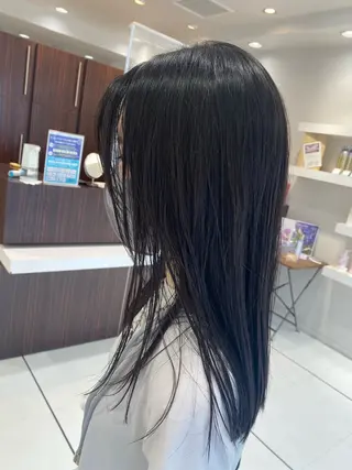 カラー 藤並 ファニャのヘアスタイル