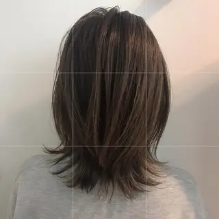 ミディアム SALOWIN所属・MA Iのヘアスタイル