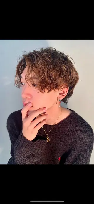 ミディアム カラー メンズ モナン新宿所属・曲がる縮毛 メンズ 毛流れ 佐々木 優のヘアスタイル