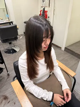 セミロング 艶髪レイヤー上田 紗也🇰🇷💗のヘアスタイル