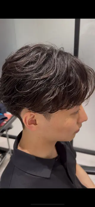 ショート パーマ メンズ SALOWIN横浜店所属・韓国パーマ/横浜 メンズブリーチのヘアスタイル