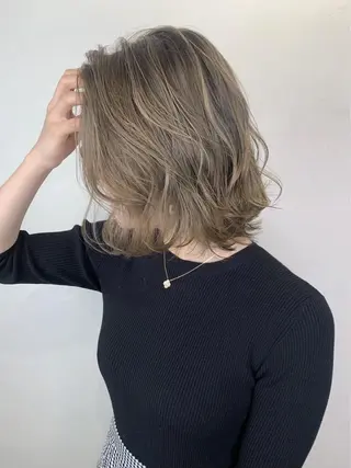 ミディアム _WHITE 静岡店のヘアスタイル