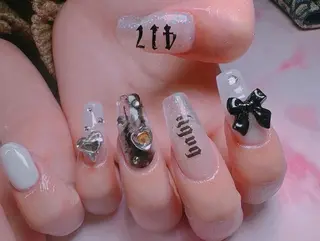 ネイル Nail Salon L'arc所属・💊大阪/心斎橋 moni🧠のネイルデザイン