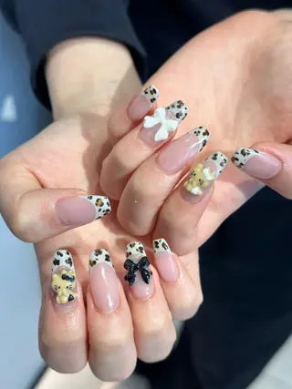 ネイル 🎀韓国レイヤー特化 🎀ベージュ/ミクのヘアスタイル