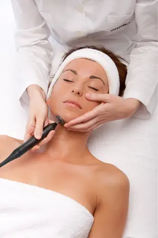 トータルサロン Re`ZAltの眉毛・アイブロウイメージ