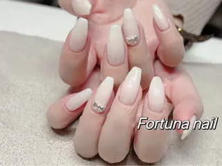 ネイル Nail •Head スパFortunaのネイルデザイン