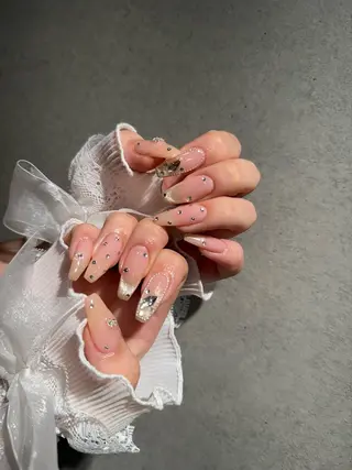 ネイル I-nailロング /ワンホン/キラキラのネイルデザイン