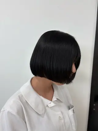 ショート 🖤ハイトーン× レイヤー🖤SARAのヘアスタイル